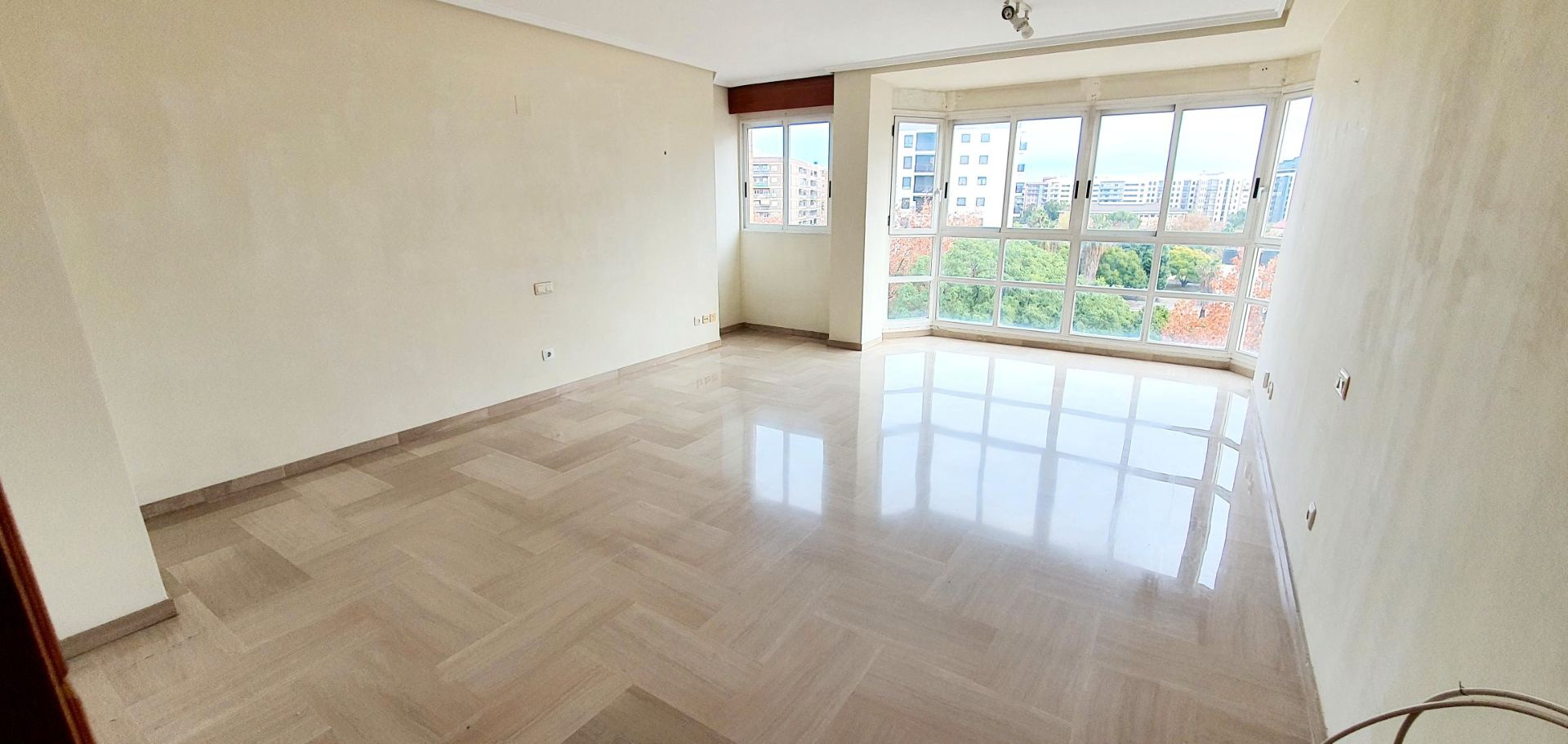 Flat to rent in Avinguda de les Tres Creus, Sant Isidre