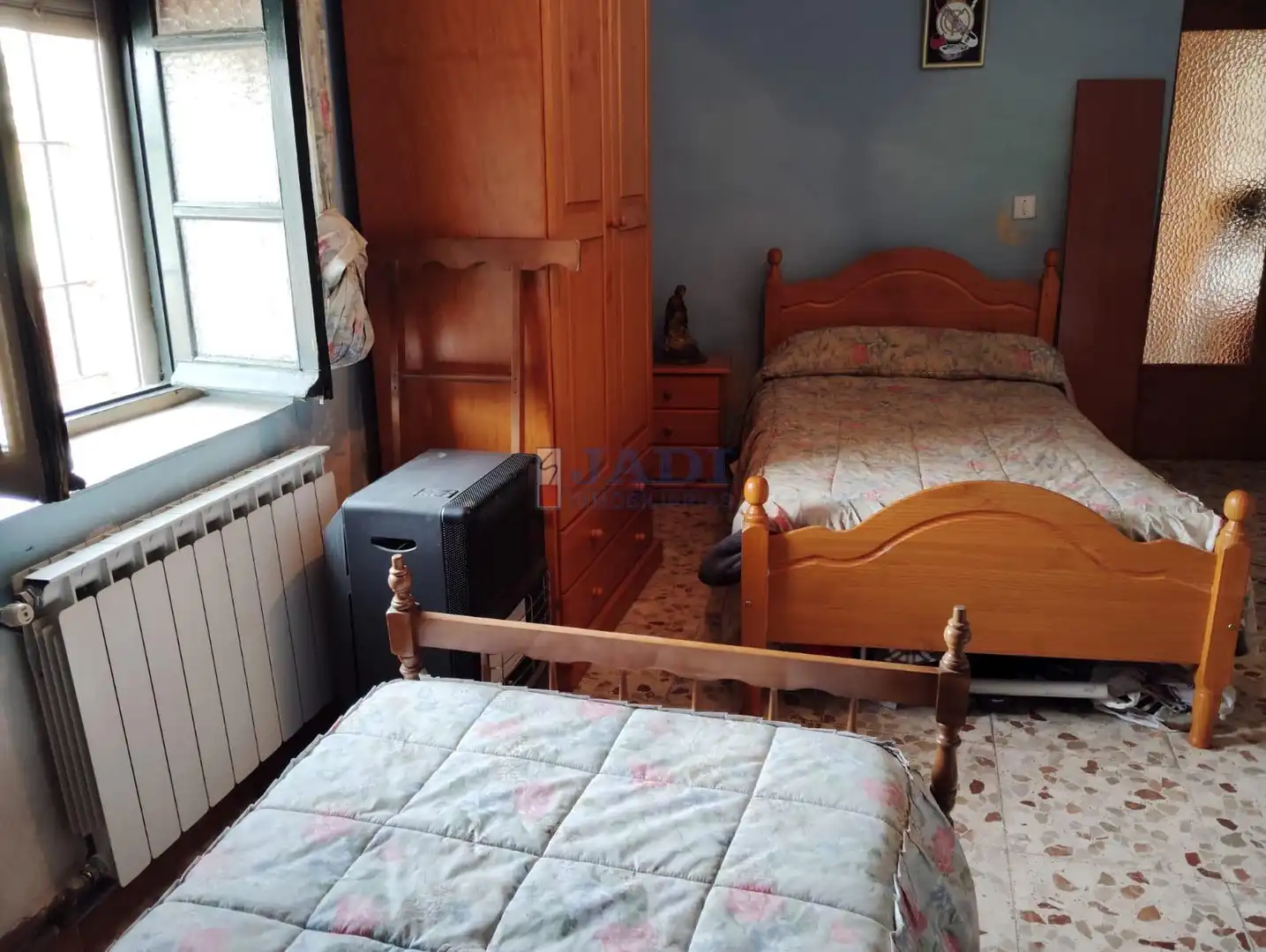 Dormitori de Casa o xalet en venda en Almuradiel amb Calefacció, Traster i Moblat
