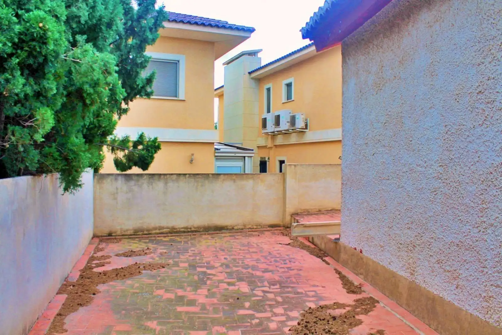 Vista exterior de Casa o xalet en venda en Elche / Elx amb Terrassa