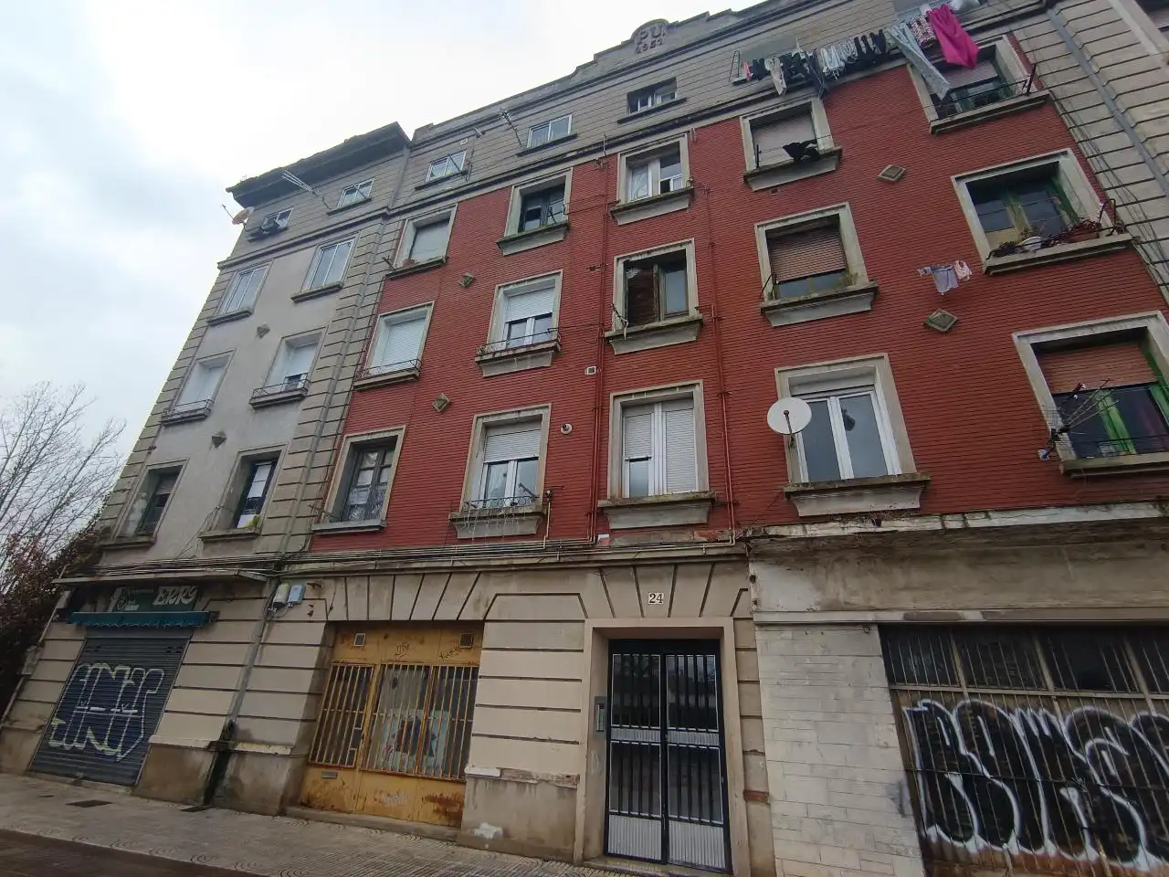 Exterior view of Flat for sale in  Pamplona / Iruña