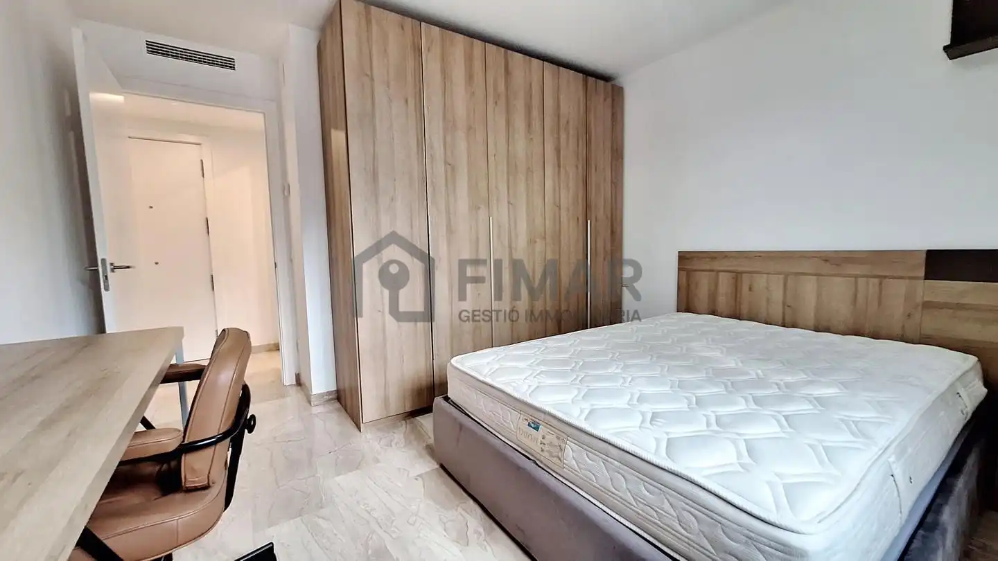 Schlafzimmer von Erdgeschoss zum Verkauf in Mataró mit Klimaanlage, Heizung und Terrasse