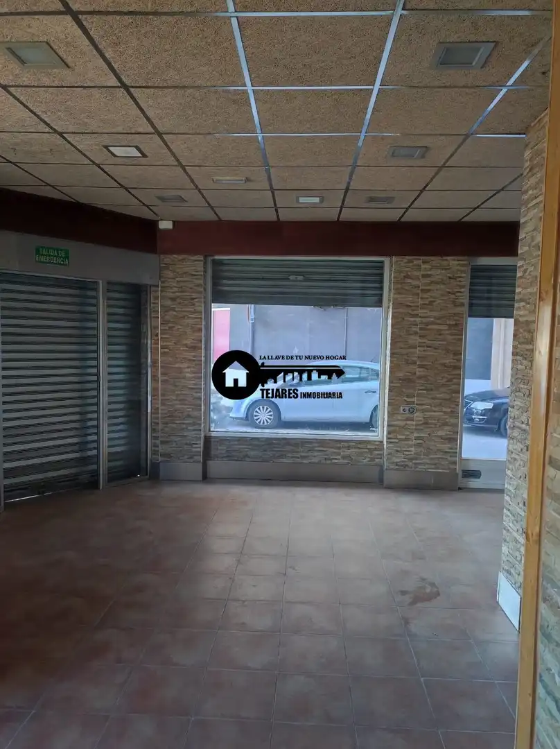 Local en venta en Albacete con Amueblado