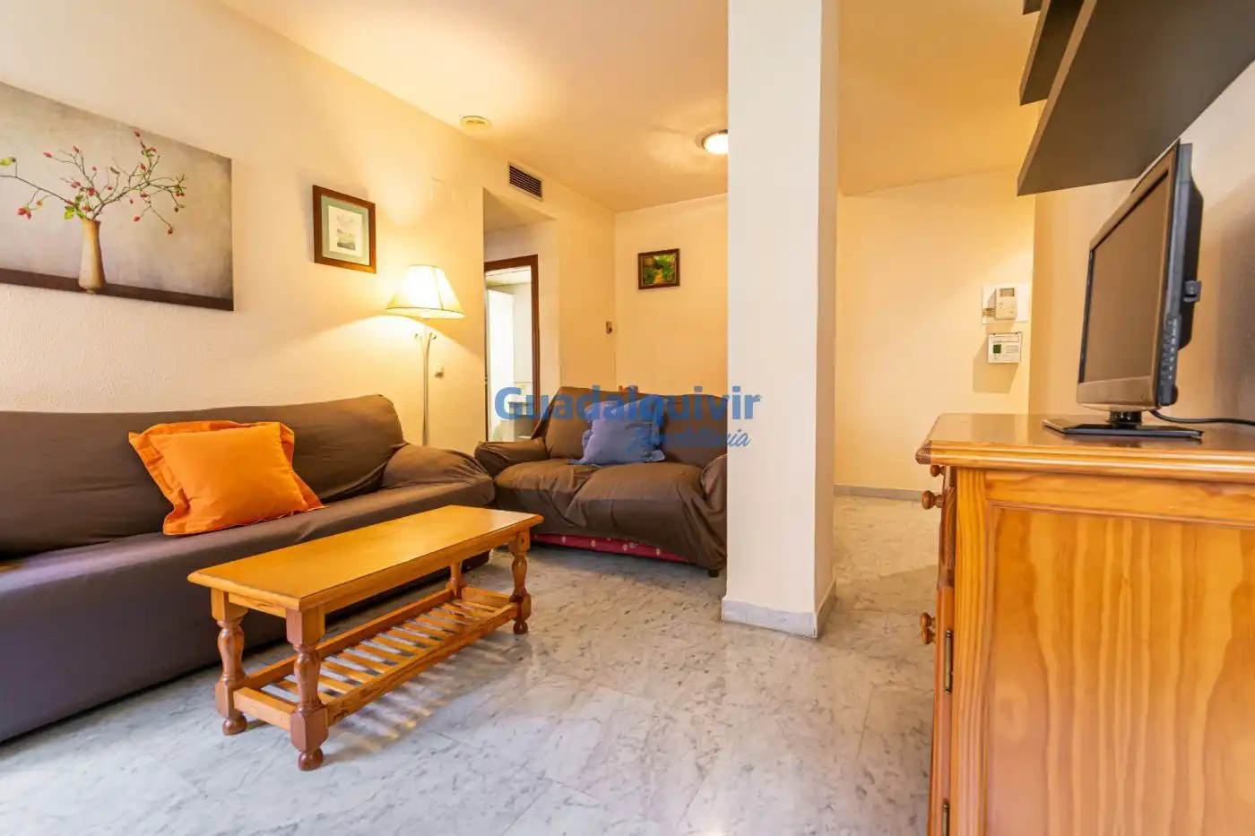 Living room of Apartments for rent in Sevilla  with Air Conditioner, Private garden and Furnished