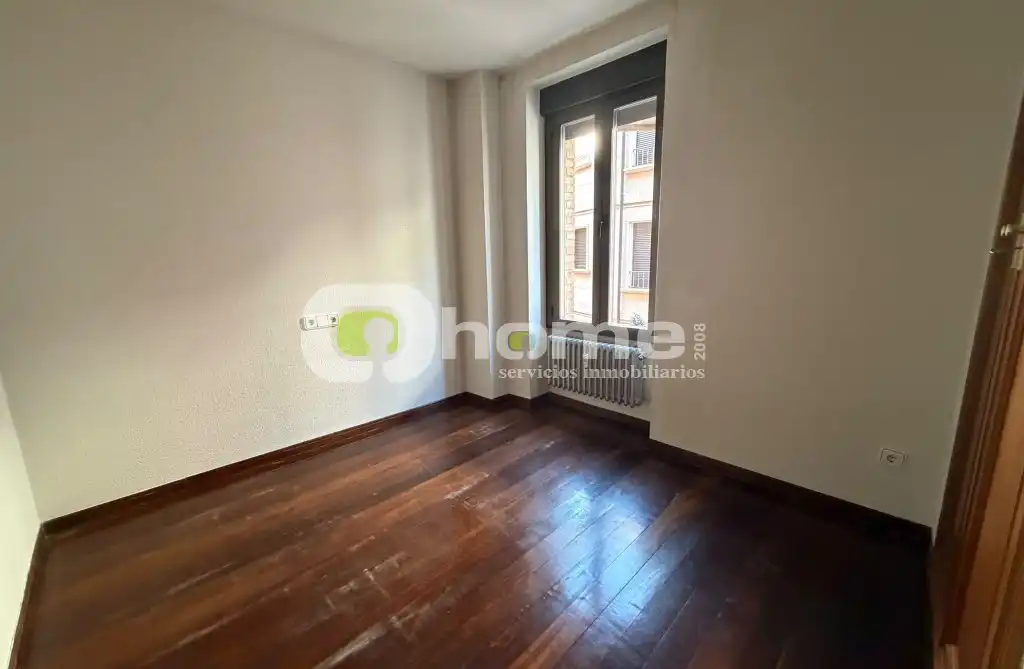Bedroom of Flat for sale in Zamora Capital   with Heating, Terrace and Community pool