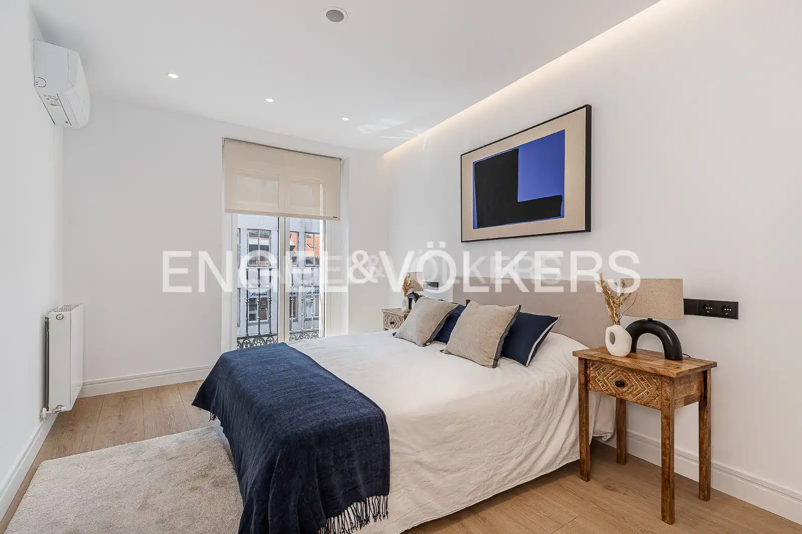 Bedroom of Attic for sale in Madrid  with Air Conditioner, Heating and Balcony