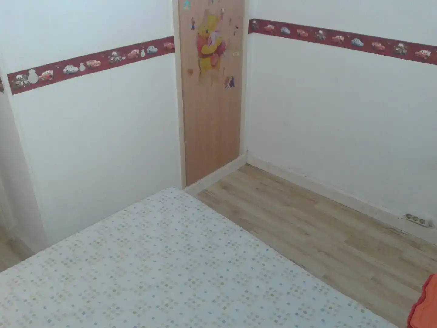 Dormitori de Pis de lloguer en Torrenueva Costa amb Parquet, Moblat i Balcó