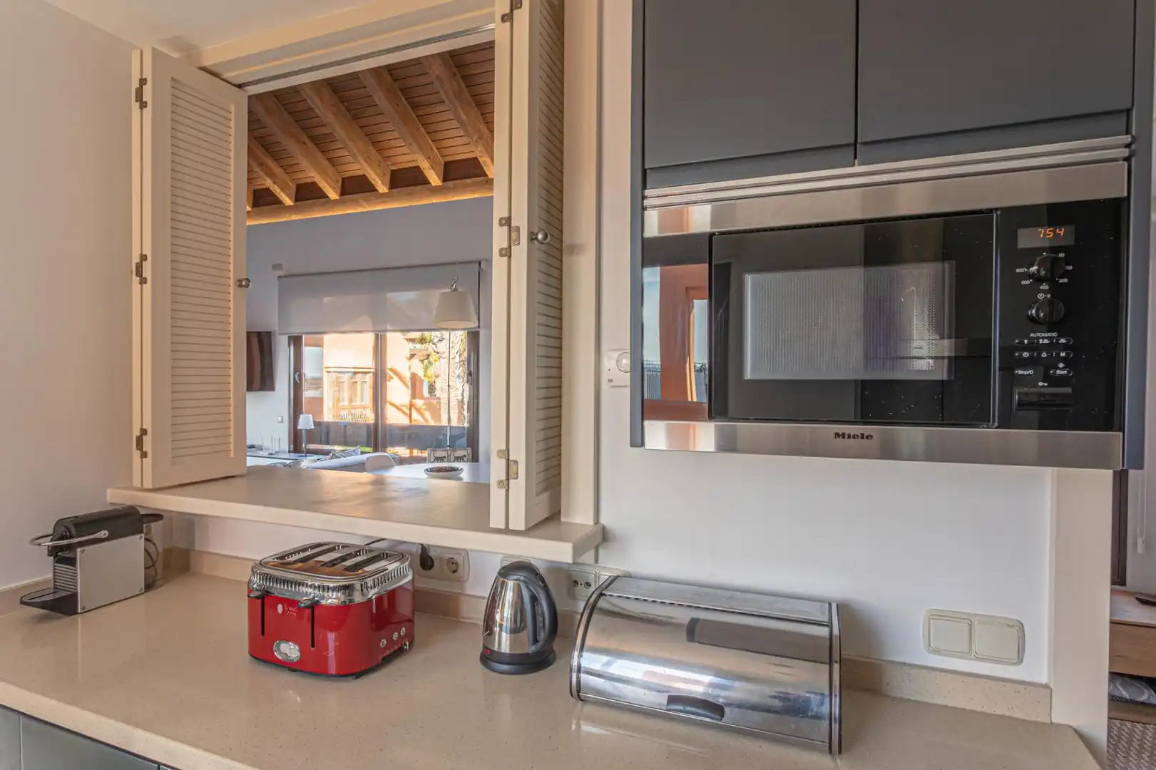 Cuina de Apartament en venda en Chiclana de la Frontera amb Piscina comunitària