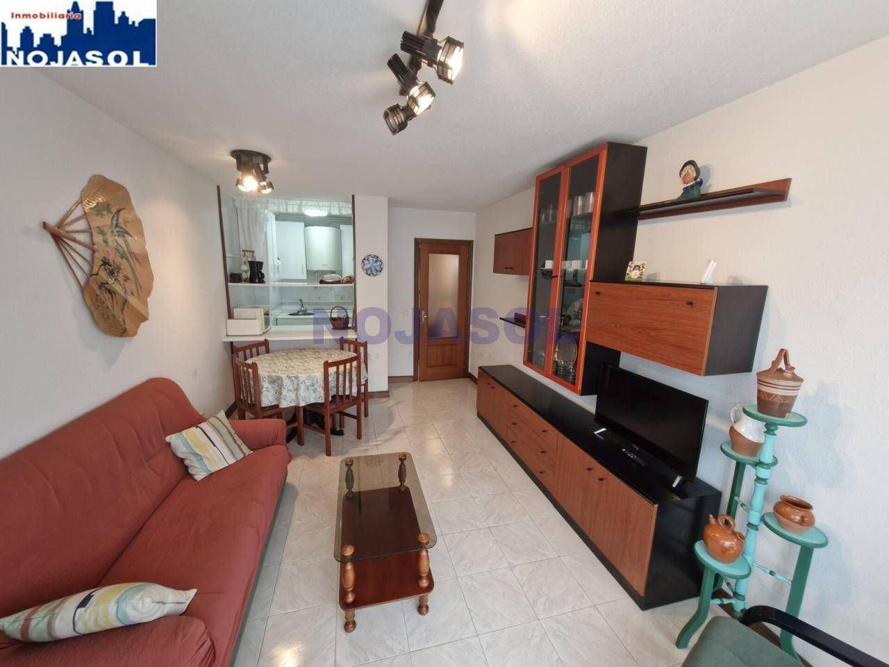 Sala d'estar de Apartament en venda en Noja amb Moblat i Balcó