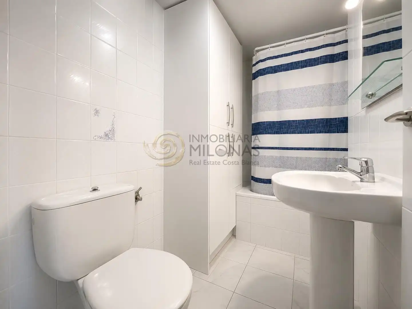 Bany de Apartament en venda en Benidorm amb Moblat