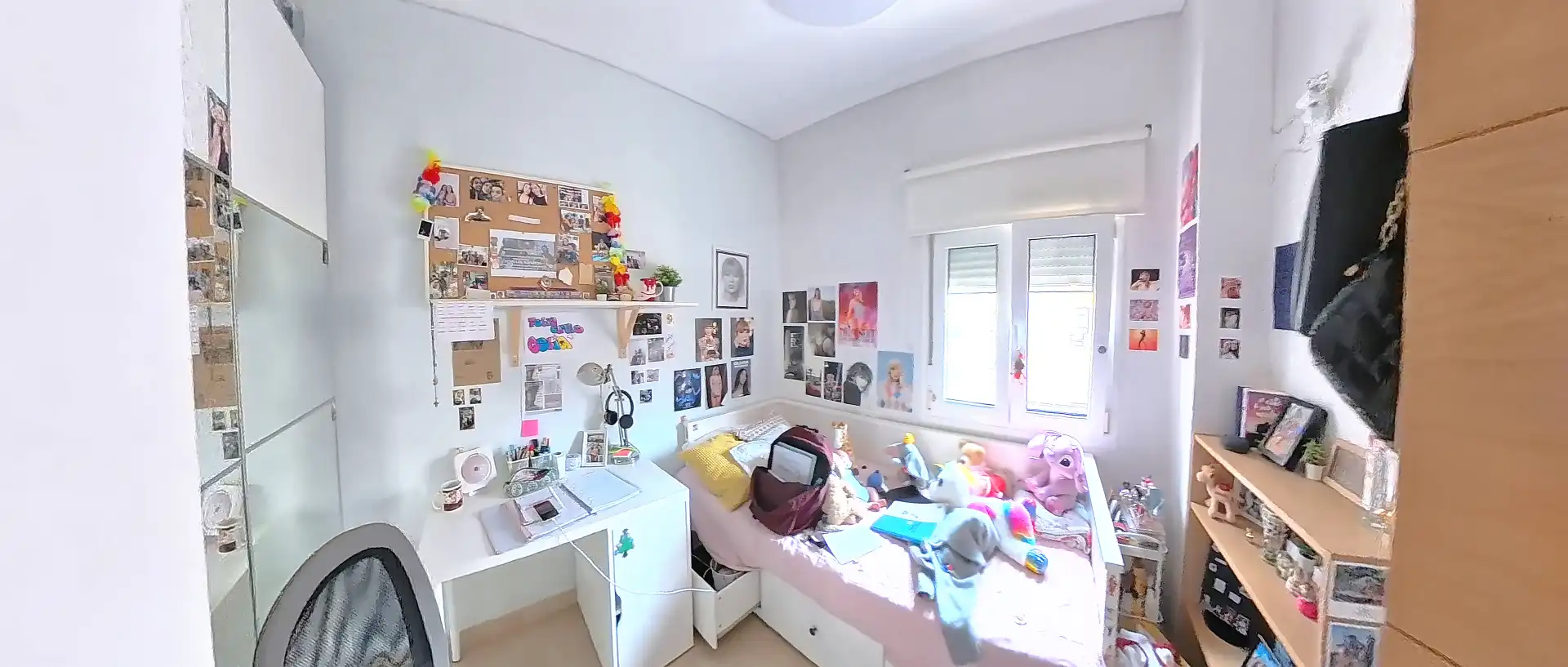 Bedroom of Flat for sale in Sevilla  with Air Conditioner, Heating and Oven