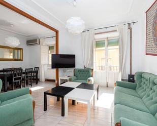 Living room of Flat for sale in  Granada Capital  with Air Conditioner, Heating and Storage room