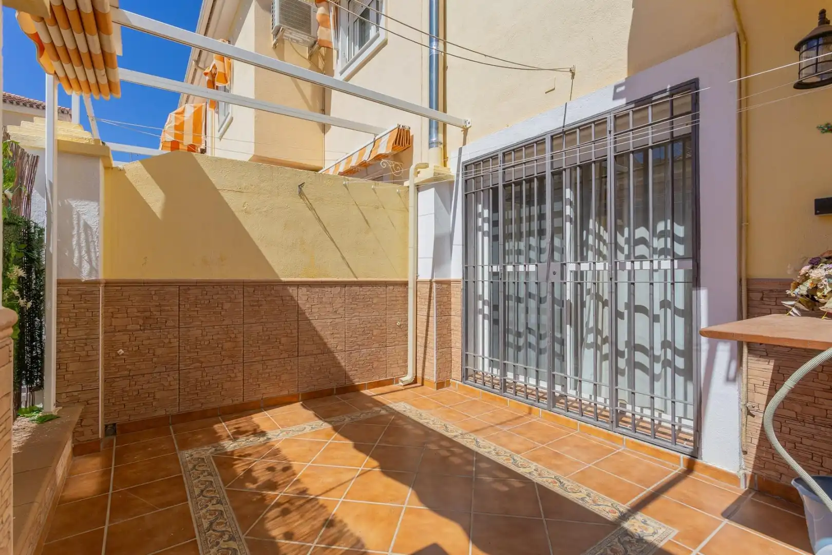 Terrassa de Casa adosada en venda en Alhendín amb Moblat i Piscina comunitària