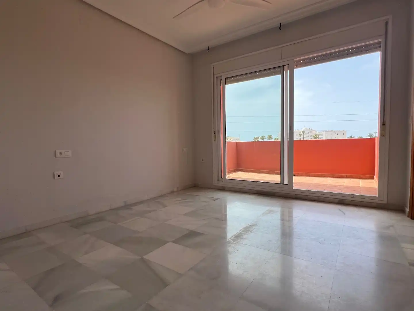 Habitación de Casa o chalet de alquiler en Vélez-Málaga con Terraza, Amueblado y Balcón