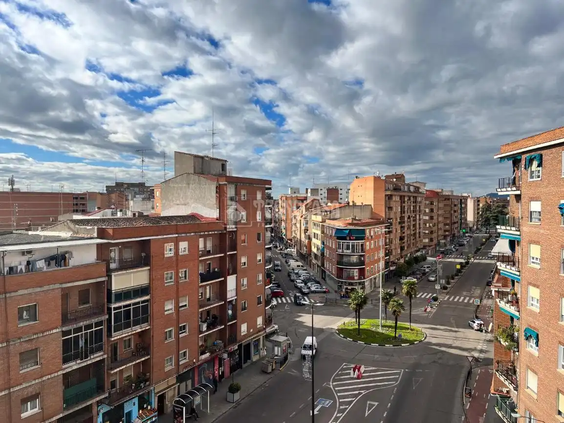 Piso con terraza en venta en El Pilar - La Estación, imagen 2
