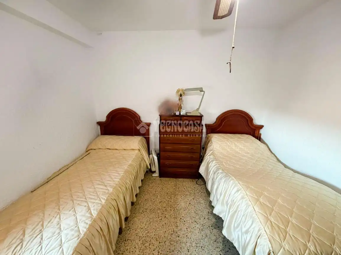 Bedroom of Flat for sale in Zaragoza  with Heating and Balcony