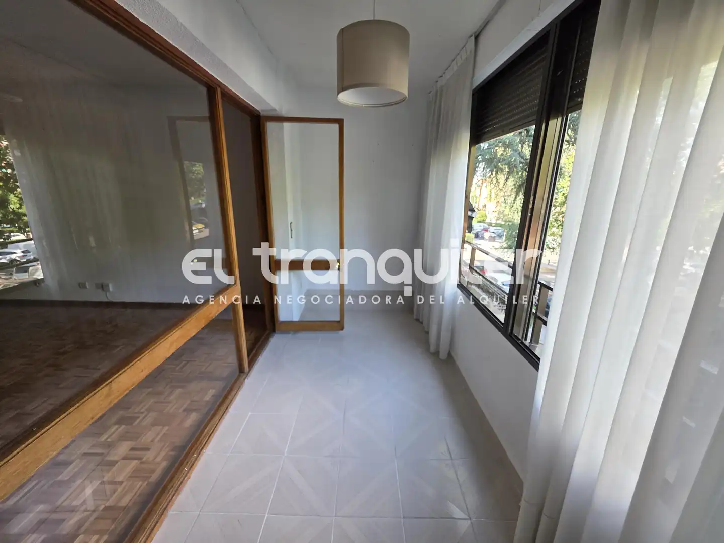 Bedroom of Flat for rent in Madrid  with Air Conditioner, Parquet flooring and Terrace