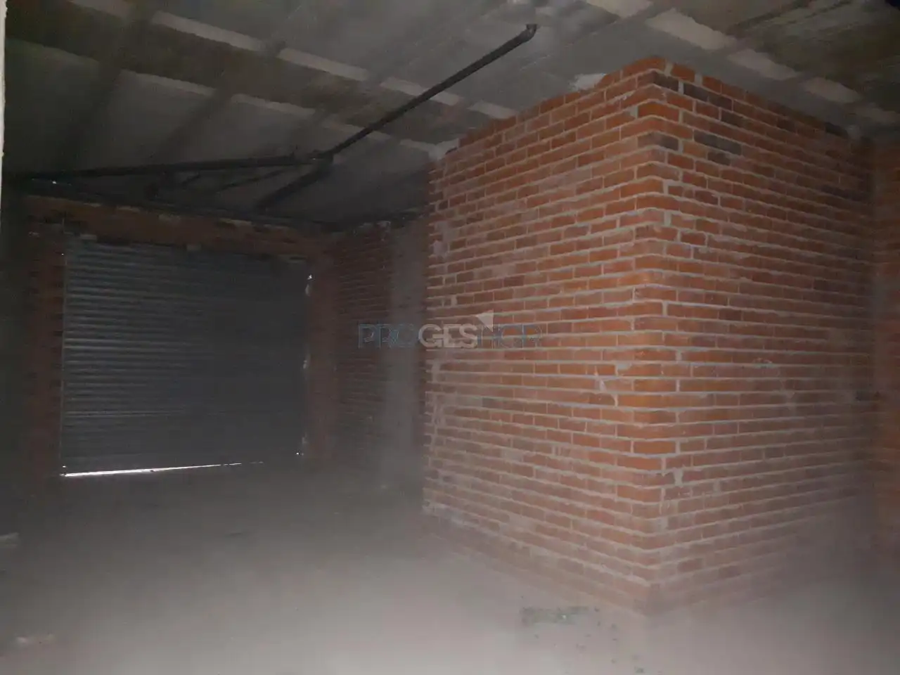 Local comercial en venda a Rosalia de castro, imagen 3