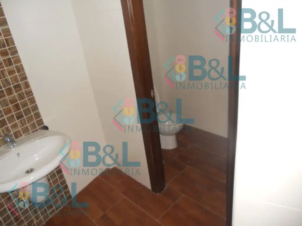 Badezimmer von Büro zum Verkauf in Punta Umbría