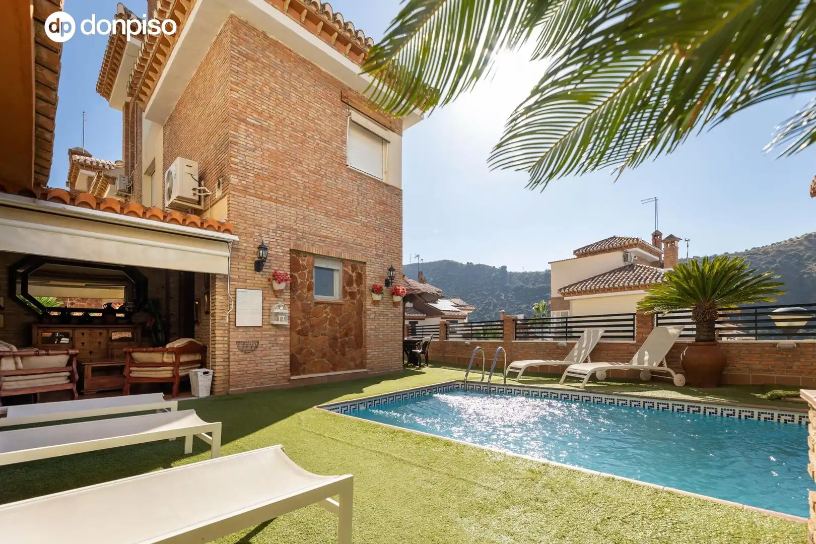 Piscina de Casa o chalet en venta en Granada con Jardín privado, Terraza y Piscina