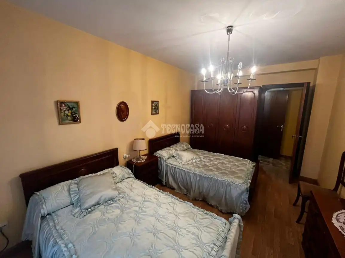 Habitación de Piso en venta en Gijón 