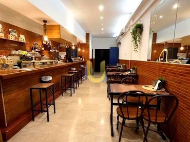 Locale commerciale in cessione a Centro