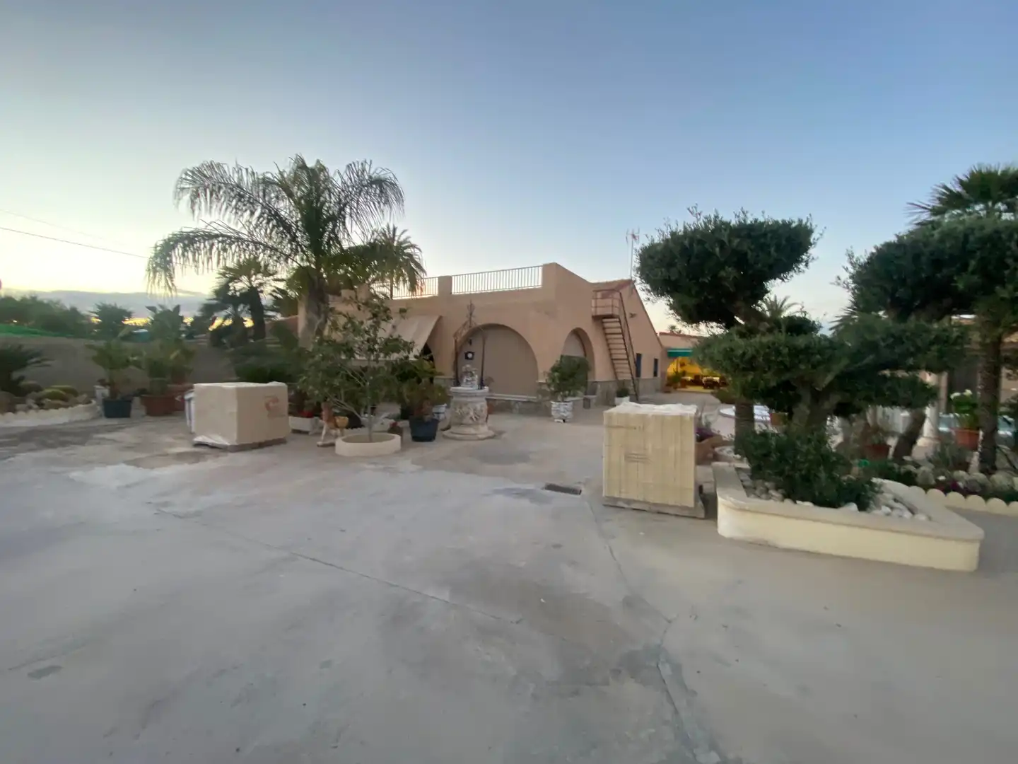 Vista exterior de Finca rústica en venda en Elche / Elx amb Jardí privat, Terrassa i Piscina