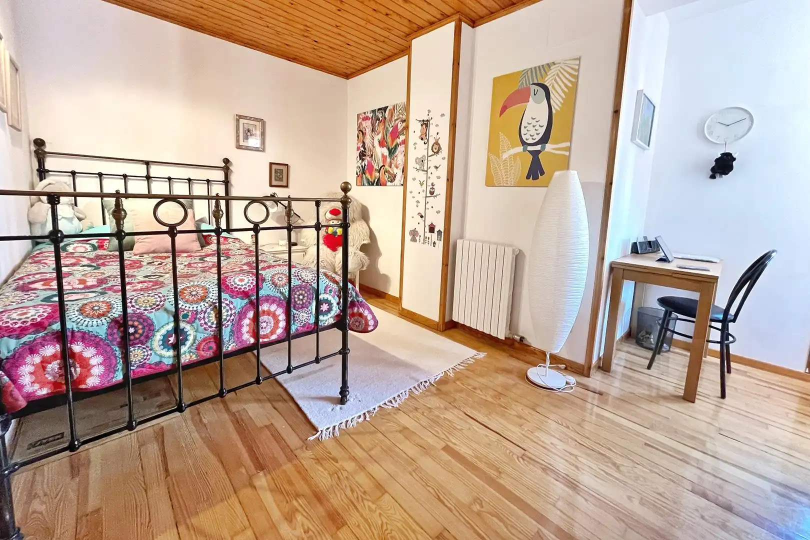 Dormitori de Casa adosada en venda en Fontanals de Cerdanya amb Calefacció, Parquet i Moblat