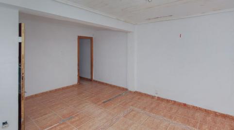 Foto 2 de Piso en venta en C/ Malva-rosa, Zona Calle Valencia, Torrent