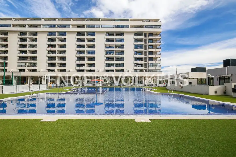 Swimming pool of Flat for rent in Alboraya  with Air Conditioner, Heating and Private garden