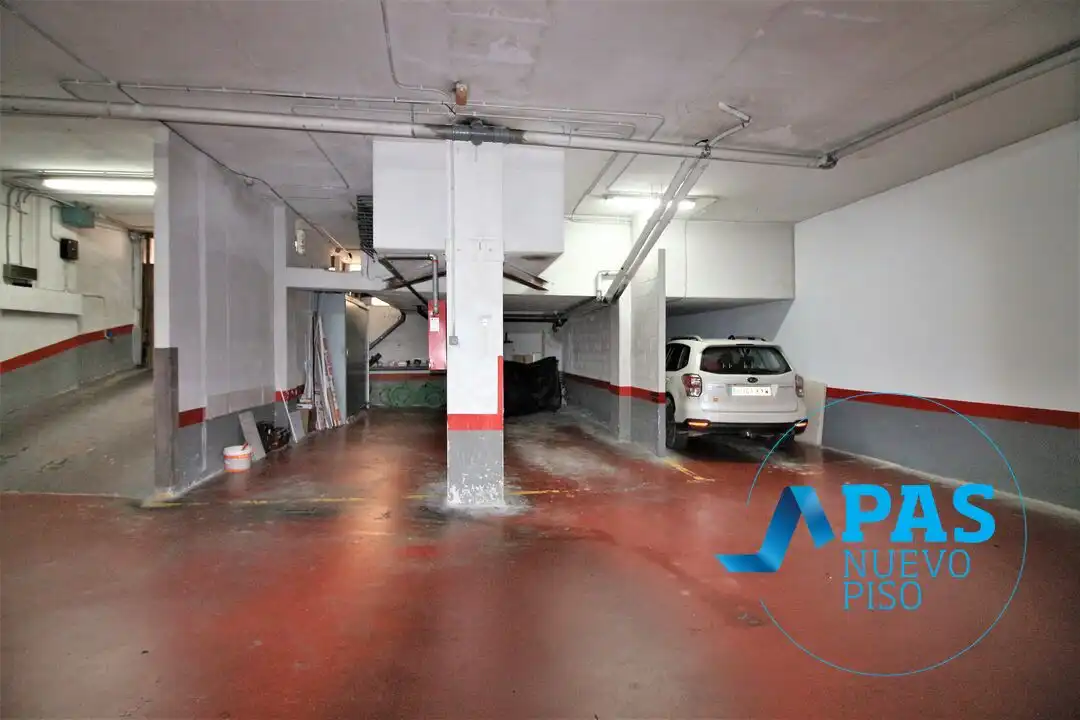 Parking de Piso en venta en Santander con Calefacción, Terraza y Trastero