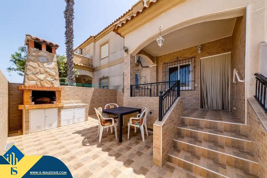 Bungalow amb piscina en venda a Nueva Torrevieja - Aguas Nuevas, imagen 4