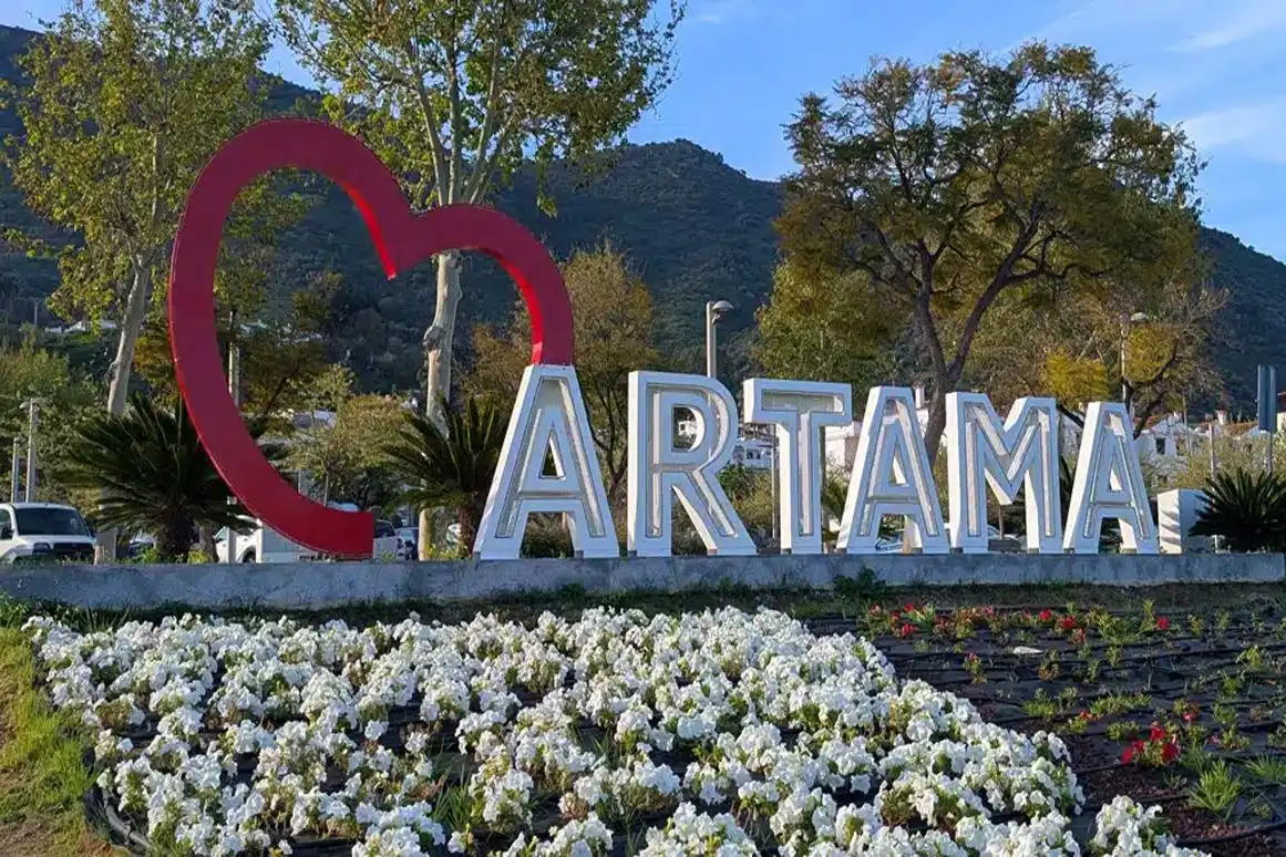 Vista exterior de Casa o chalet en venta en Cártama con Calefacción, Terraza y Trastero
