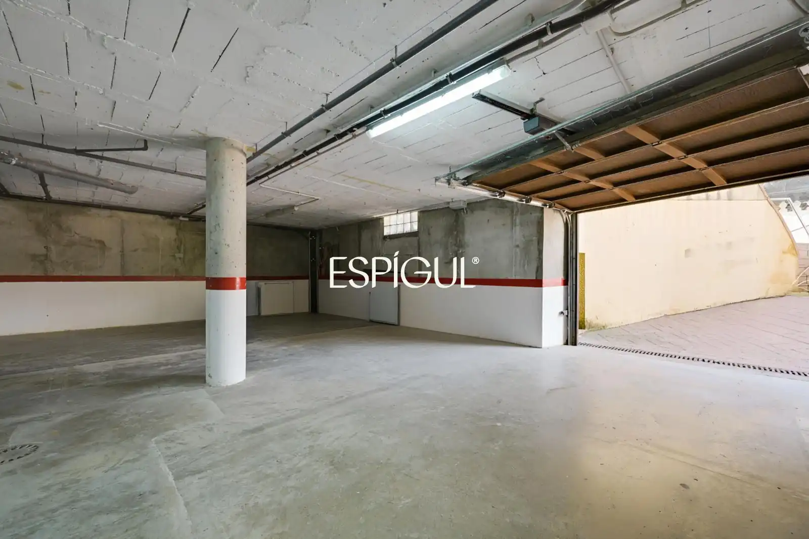 Parking of Houses for sale in L'Escala  with Heating, Swimming Pool and Furnished
