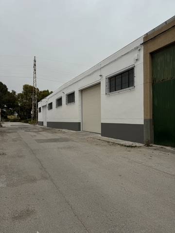 Local comercial en Alquiler en Calle juan jose albarracin, 76 en El Puntal