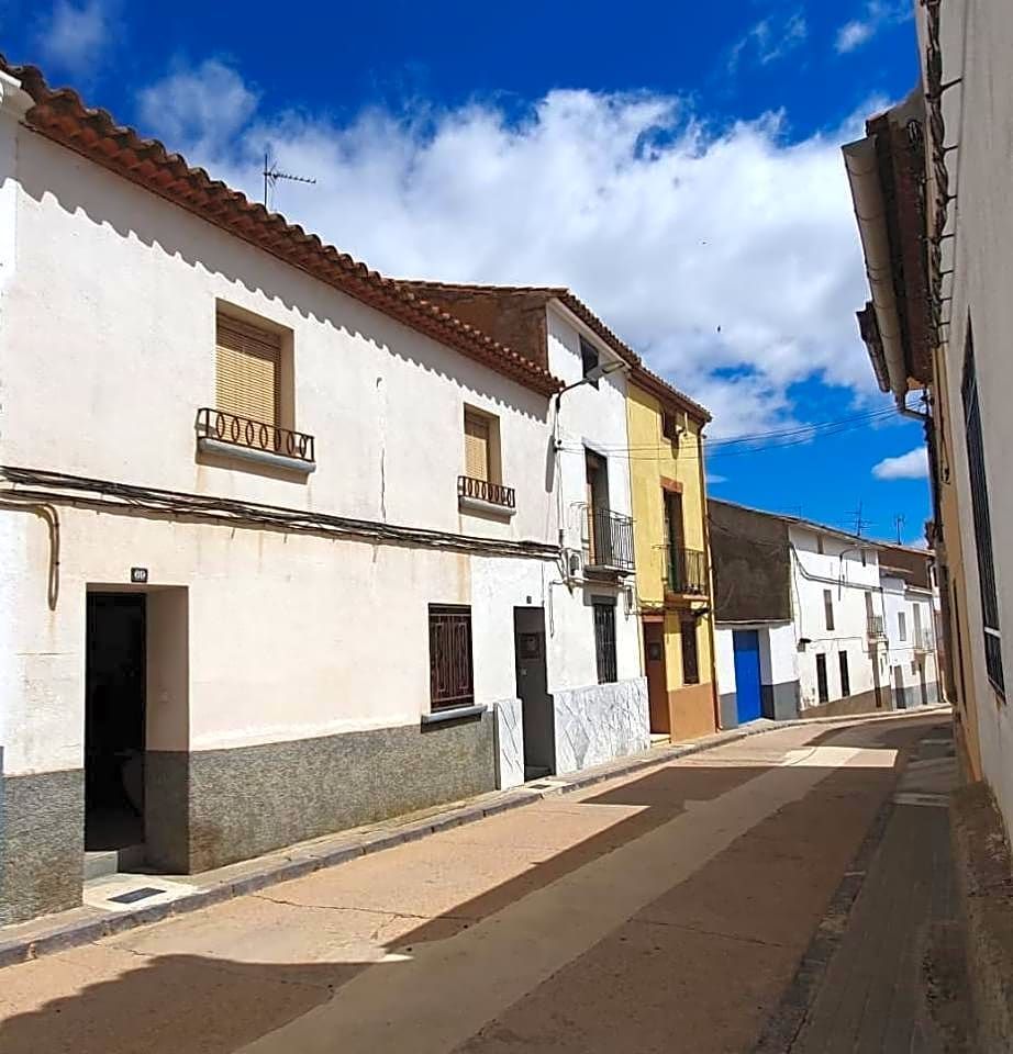 Exterior view of House or chalet for sale in Mainar  with Private garden, Furnished and Balcony