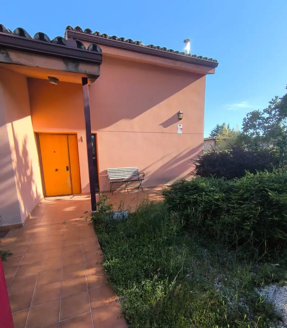 Vista exterior de Casa o chalet en venta en Torremocha de Jarama con Calefacción, Jardín privado y Trastero