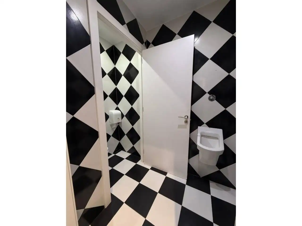Baño de Local en venta en Sant Joan de Vilatorrada con Aire acondicionado
