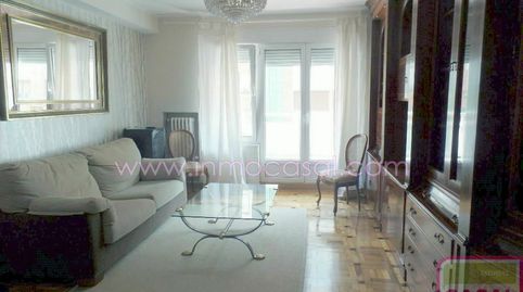 Foto 2 von Wohnung zur Miete in Auditorio - Seminario - Parque de Invierno, Oviedo