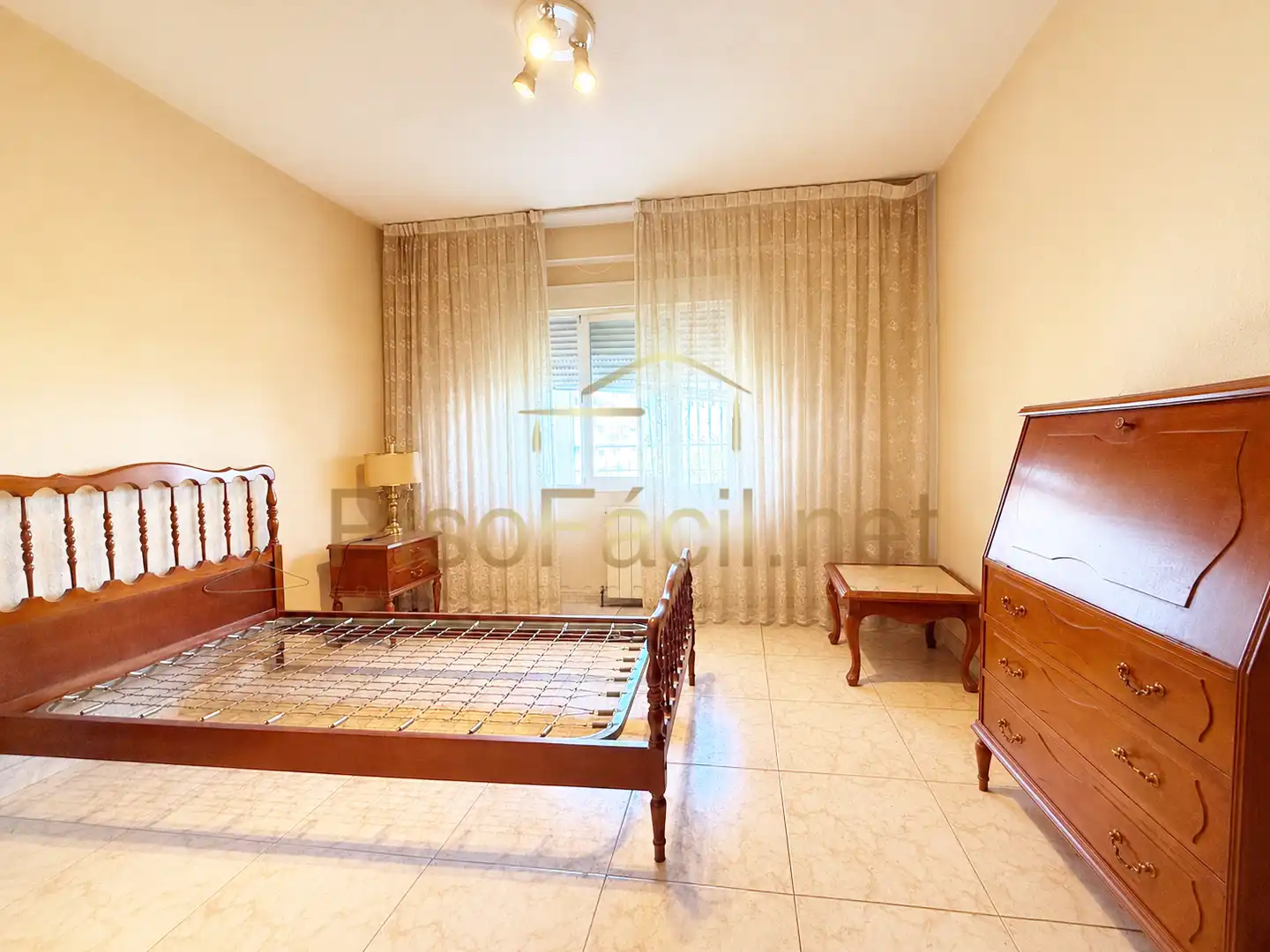 Vista exterior de Piso en venta en Móstoles con Calefacción y Piscina comunitaria