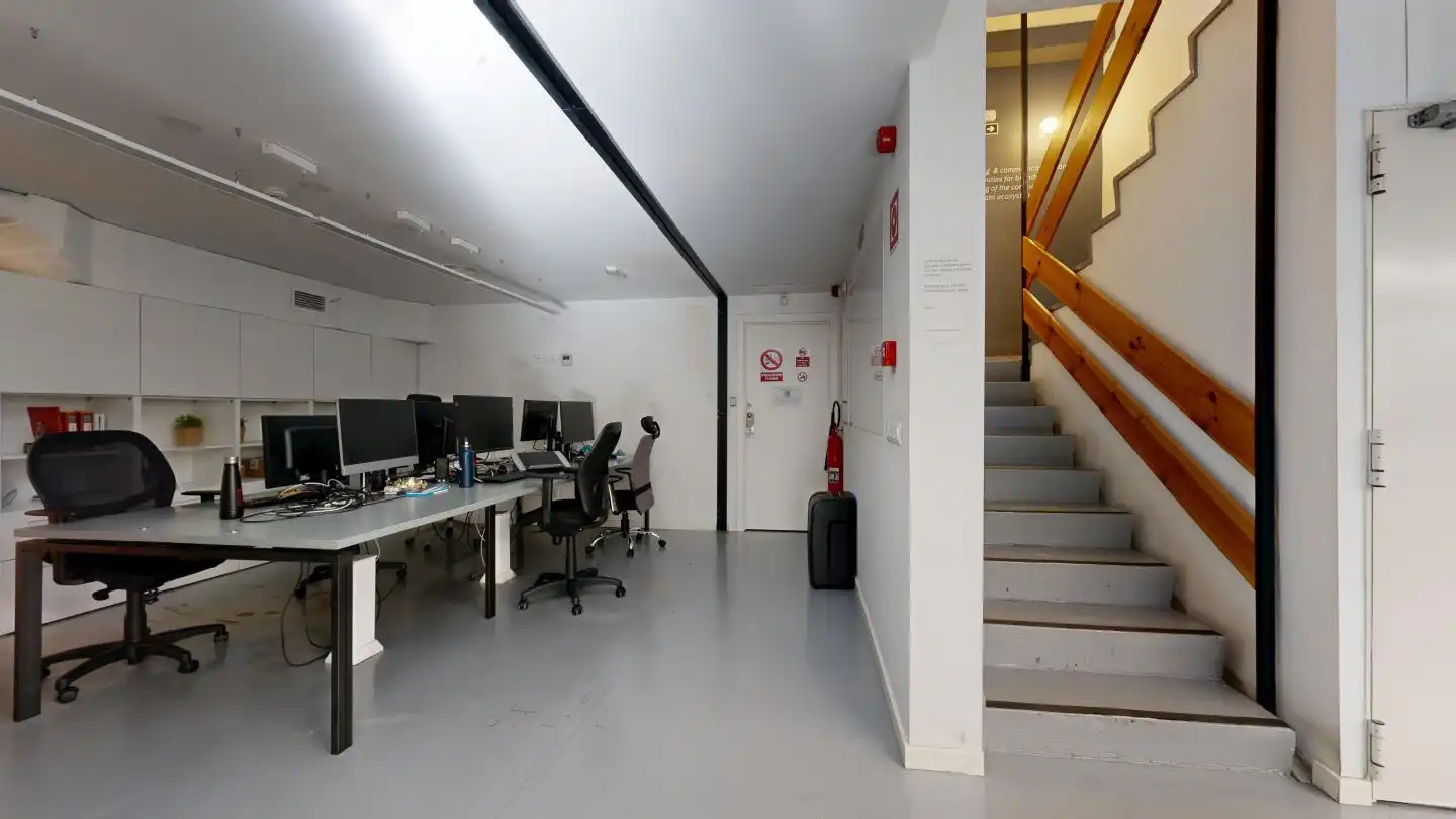 Office for sale in Madrid  with Air Conditioner, Heating and Storage room