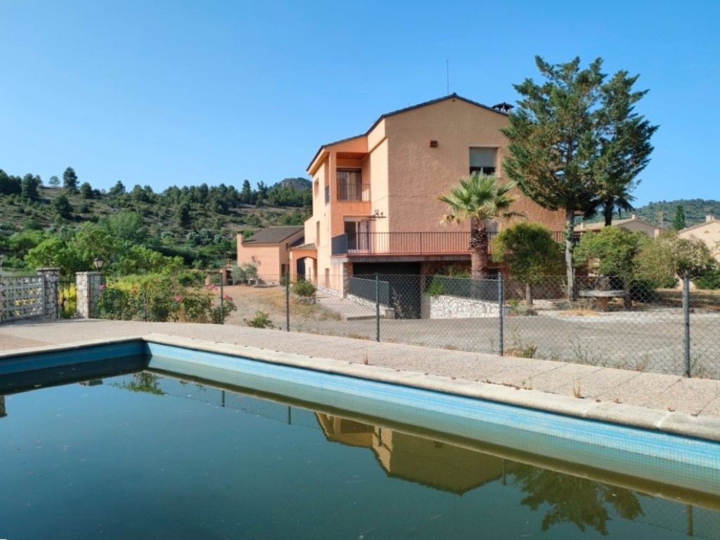 Piscina de Casa o xalet en venda en Beceite amb Jardí privat, Terrassa i Piscina