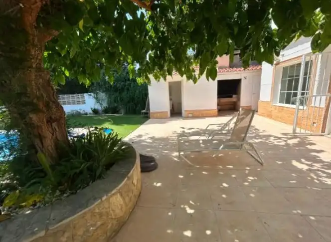 Jardí de Casa o xalet en venda en Paterna amb Aire condicionat, Calefacció i Jardí privat