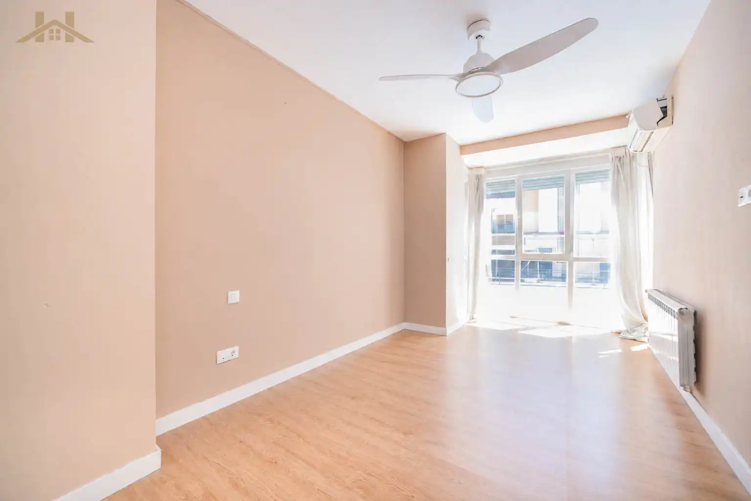 Bedroom of Duplexes for sale in Villanueva del Pardillo  with Air Conditioner, Heating and Parquet flooring