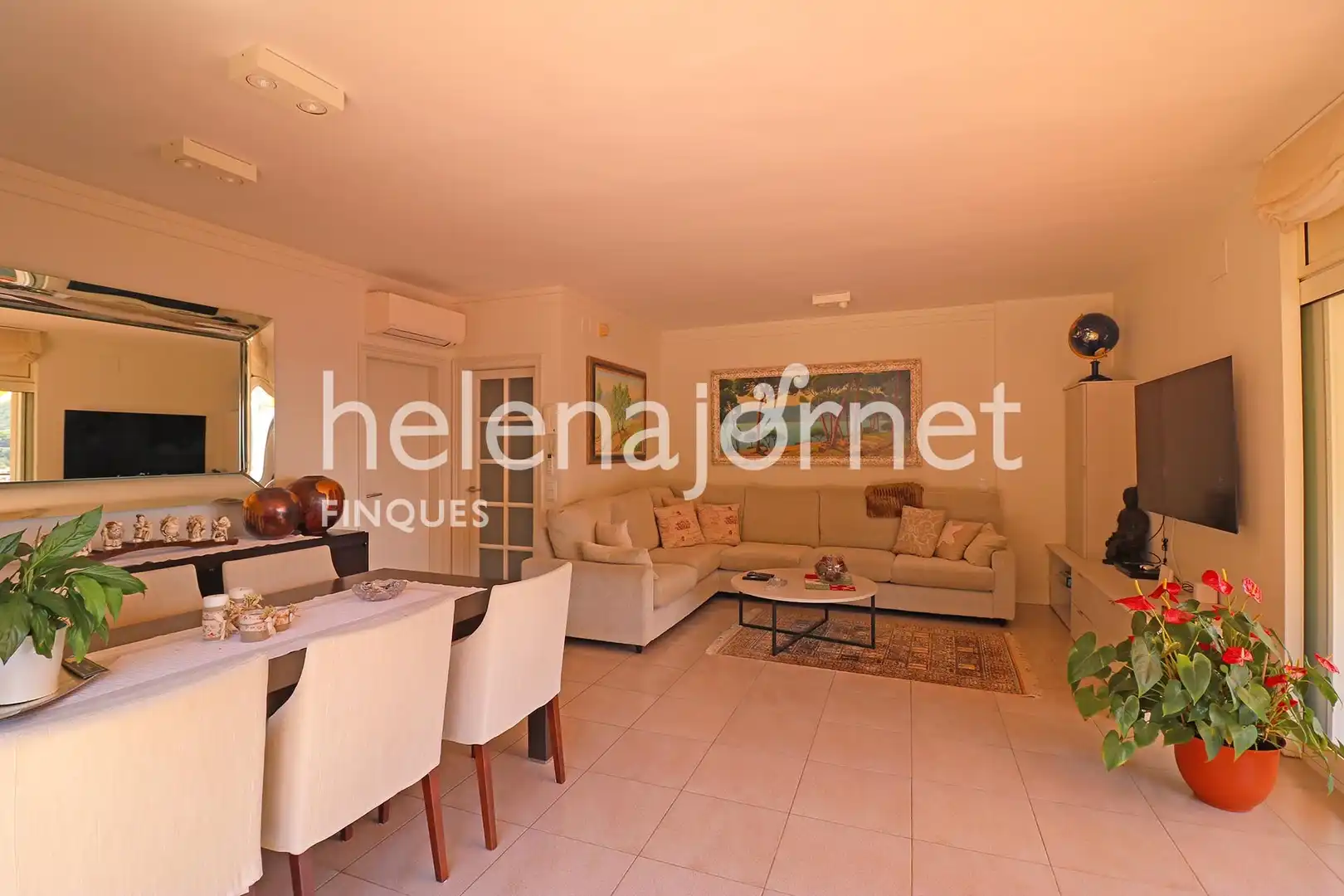 Sala de estar de Casa o chalet en venta en Llagostera con Calefacción y Piscina