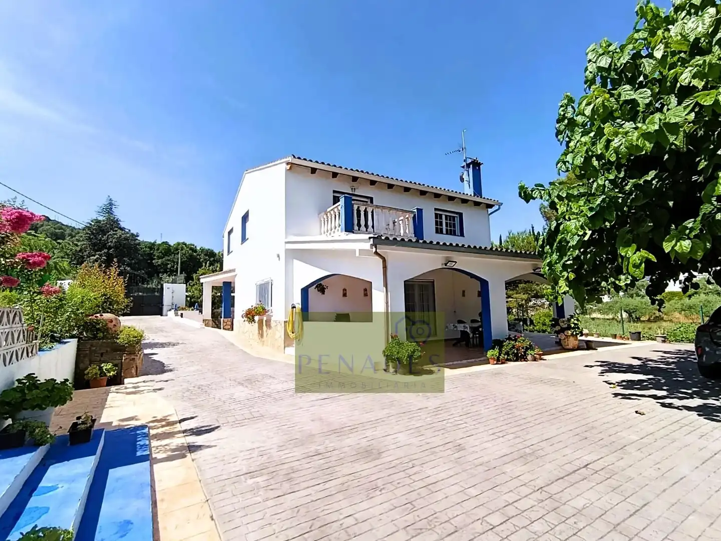 Vista exterior de Casa o xalet en venda en Ontinyent amb Calefacció, Jardí privat i Terrassa