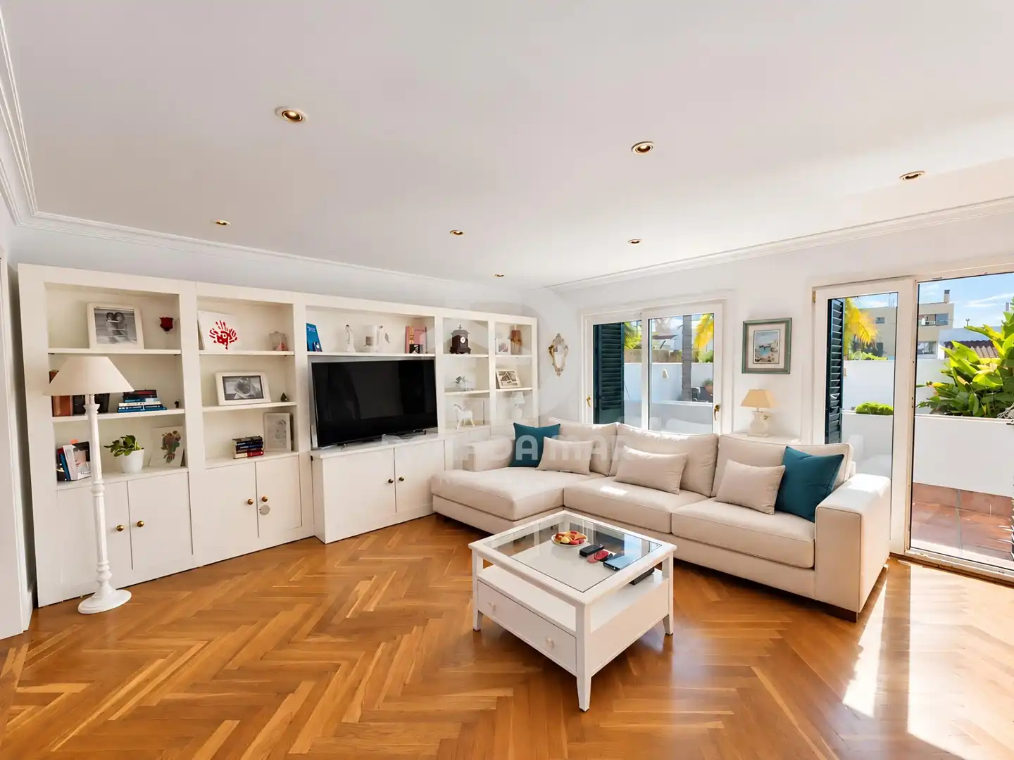 Sala de estar de Casa o chalet en venta en Sant Pere de Ribes con Calefacción, Jardín privado y Piscina