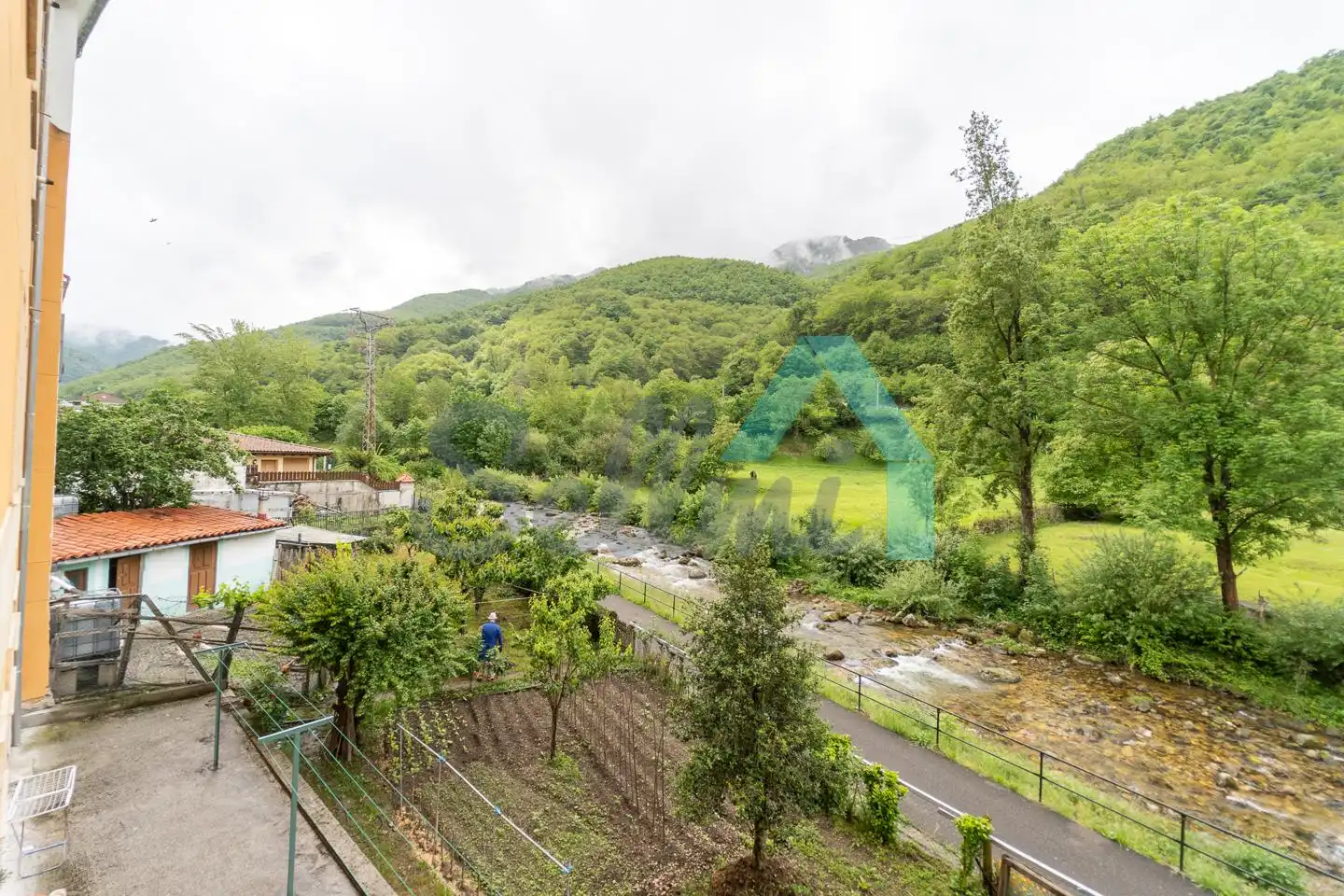 Garten von Wohnung zum Verkauf in Aller mit Heizung, Terrasse und Abstellraum