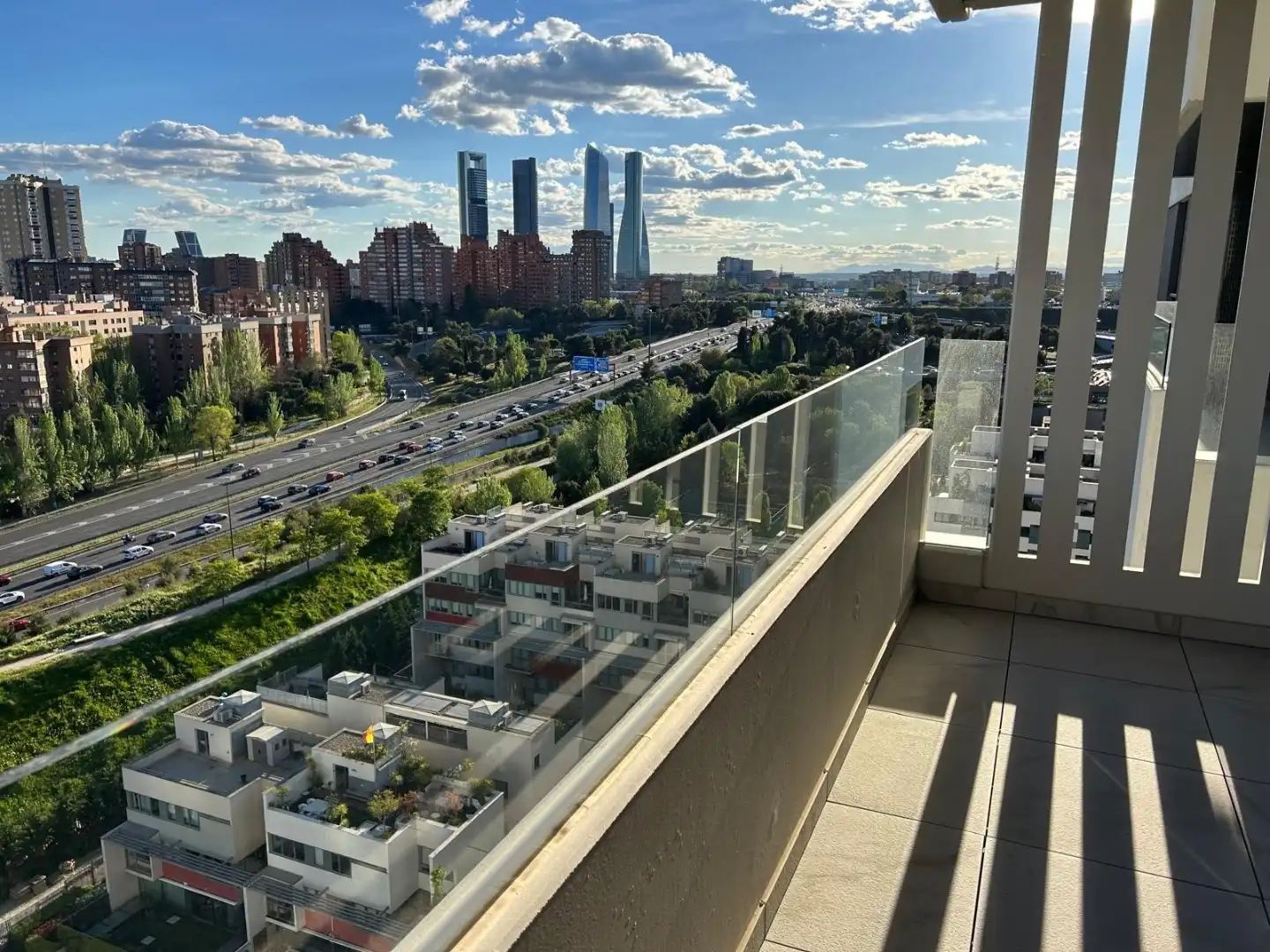 Terrassa de Pis de lloguer en  Madrid Capital amb Aire condicionat, Terrassa i Piscina