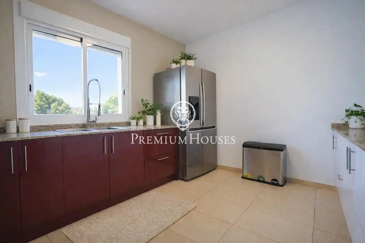 Cocina de Casa o chalet en venta en Salou con Aire acondicionado, Calefacción y Jardín privado