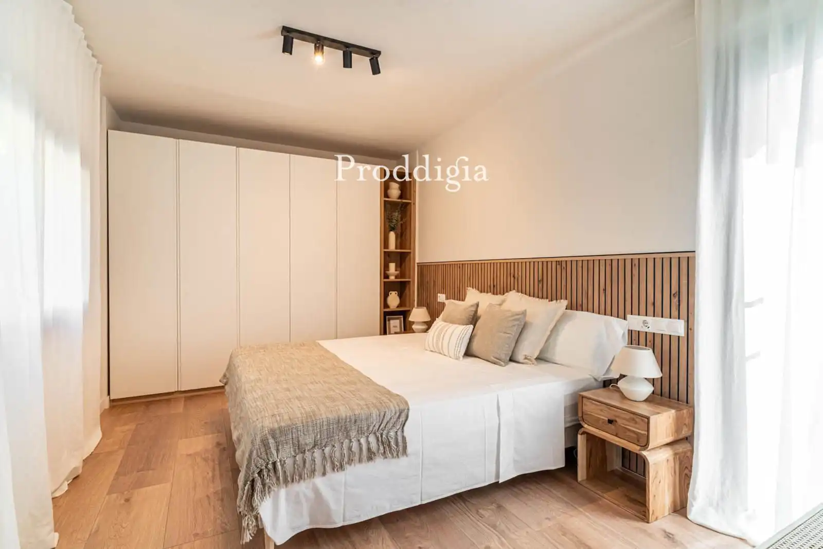 Bedroom of Houses for rent in Sant Cugat del Vallès  with Air Conditioner, Swimming Pool and Alarm